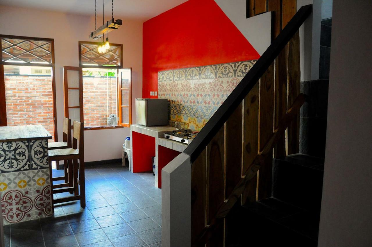 Villa Buddha Malioboro 요그야카르타 외부 사진